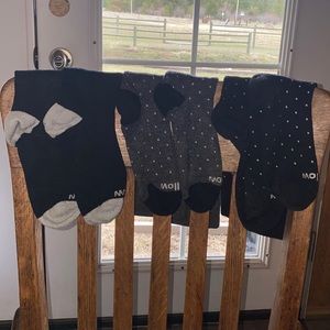 WELLOW    Compression Knee High Bundle ( 3 Pair).